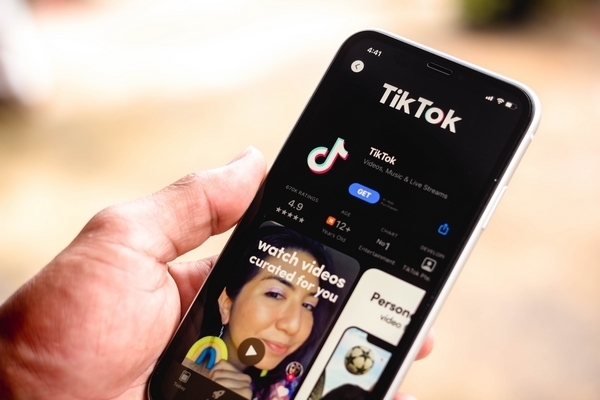 TikTok Marketing 2022: 12 mẹo giúp video lên xu hướng triệu view