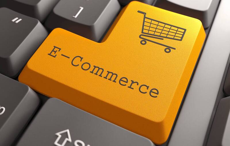 Các sàn thương mại điện tử là bên trung gian online cho doanh nghiệp và người tiêu dùng - Mô hình B2C hiêh đại