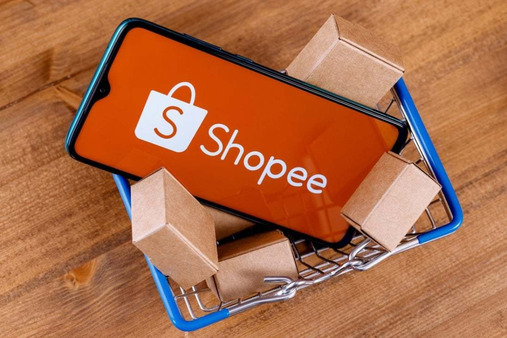 Shopee là sàn thương mại điện tử C2C có lượng người dùng “khủng”